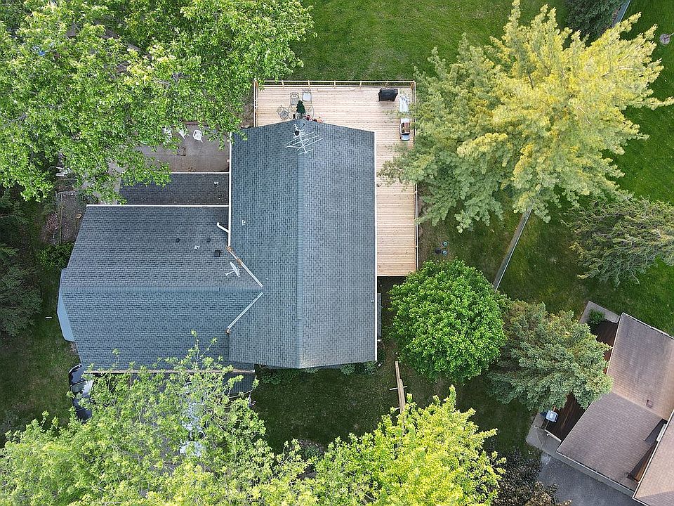 2nd image of 2435 Aquila Ave N