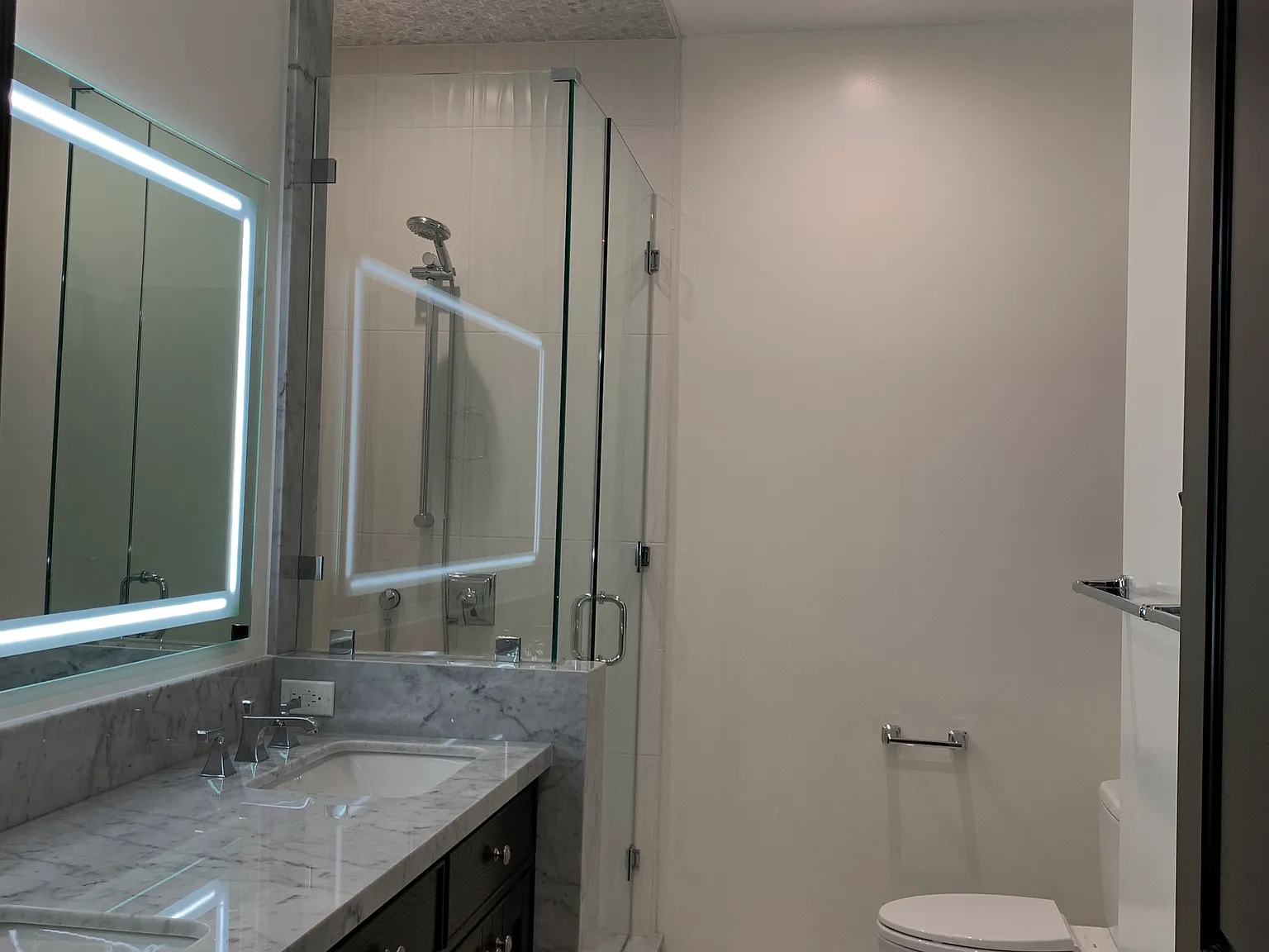 2 bed, 2.5 bath, 1200 sqft, $6,500 — Photo 4