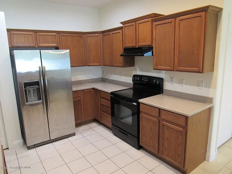 1741 Bridgeport Cir — Photo 21