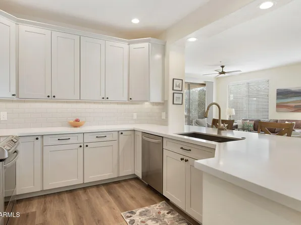 10655 N 9TH Street #217, Phoenix, AZ 85020