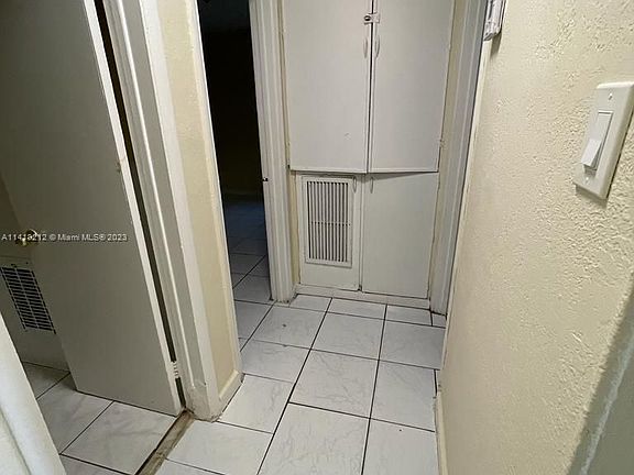 5th image of 1024 S K St