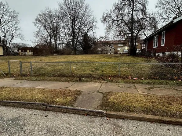 5040 Beacon Ave, Saint Louis, MO 63120