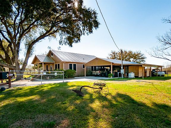 3rd image of 1628 Lundy Ln