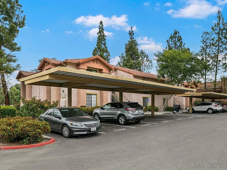 12095 Alta Carmel Ct #6 — Photo 19
