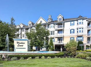 175 Rochelle Ave UNIT 204, Rochelle Park, NJ 07662