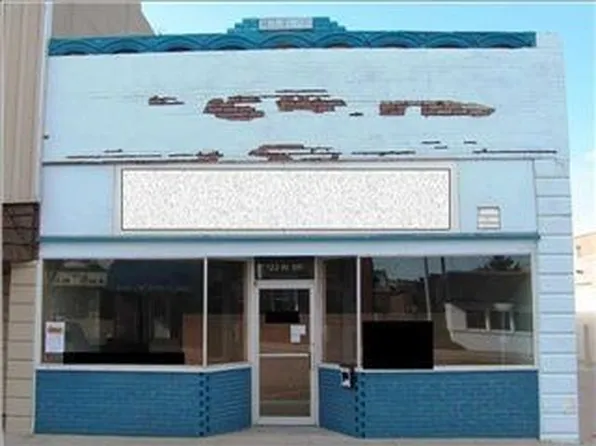 123 W 5th St, Newton, KS 67114