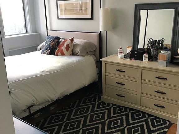 4th image of 139 W 74th St APT 2B