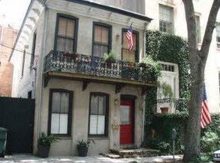 22 W Hull St, Savannah, GA 31401