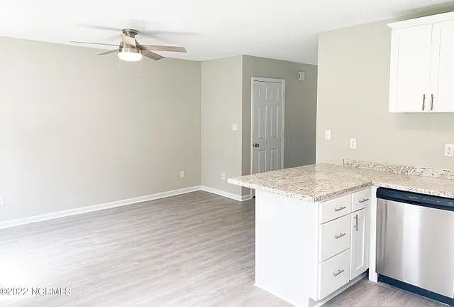 3 bed, $1,900 — Photo 2