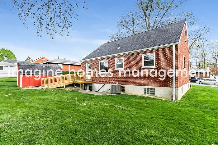 10496 Thornview Dr — Photo 11