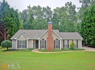 50 Paces Landing Trl, Newnan, GA 30263