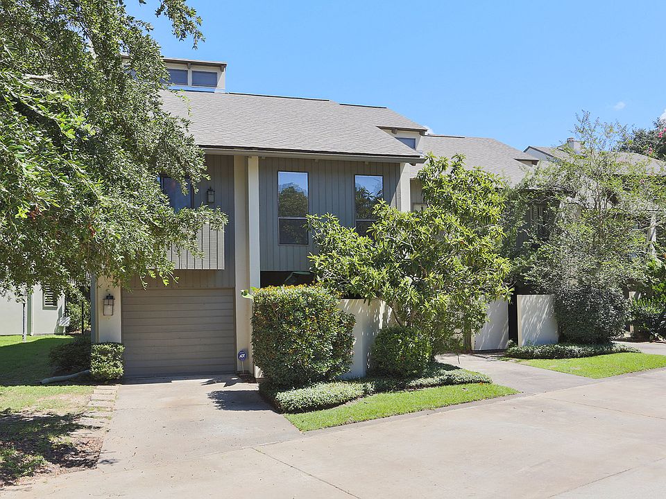 1st image of 106 Tchefuncte Oaks Dr