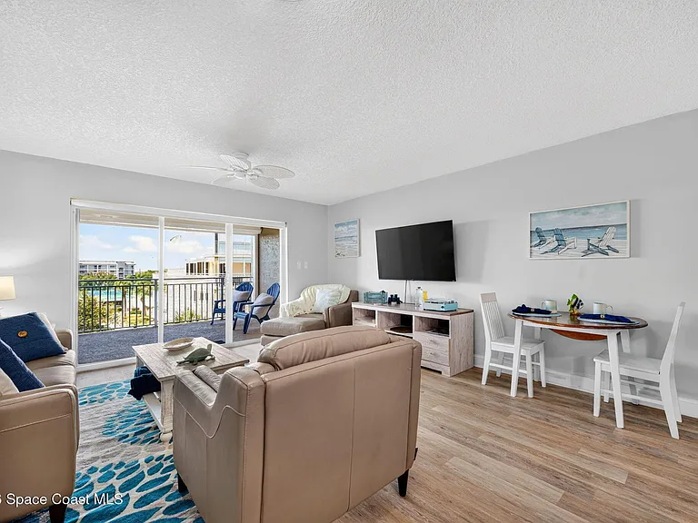 606 Shorewood Dr #C402 — Photo 18