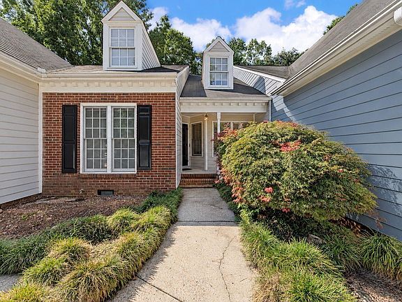2nd image of 207 Hillstone Dr