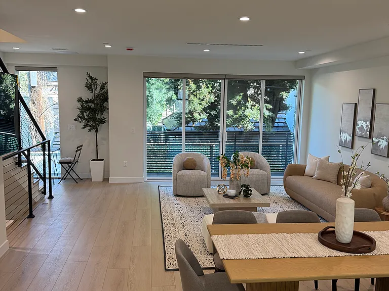 4152 Cahuenga Blvd #9 — Photo 8