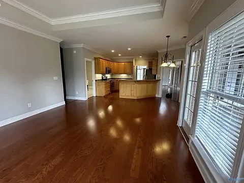 305 Honor Way — Photo 4