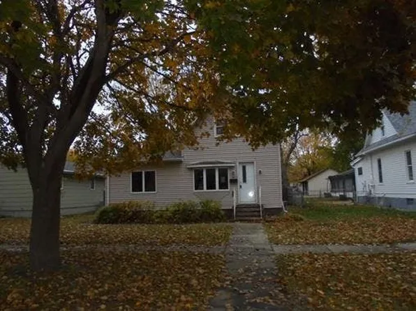 117 S Union Ave, Madison, SD 57042