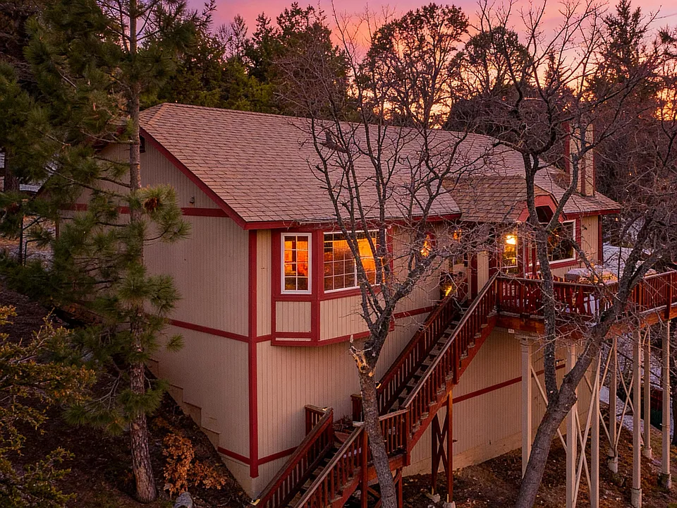 479 Villa Grove Ave
