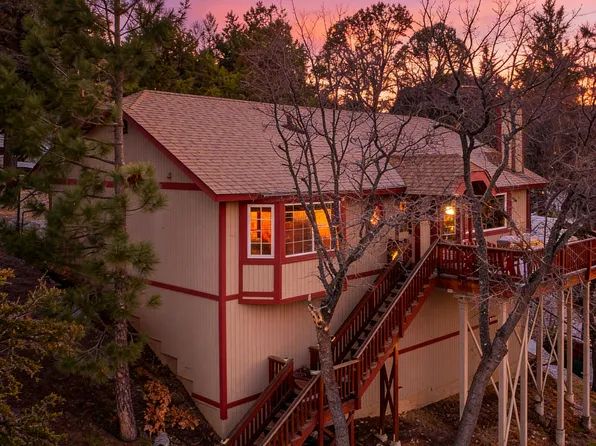 479 Villa Grove Ave, Big Bear City, CA 92314