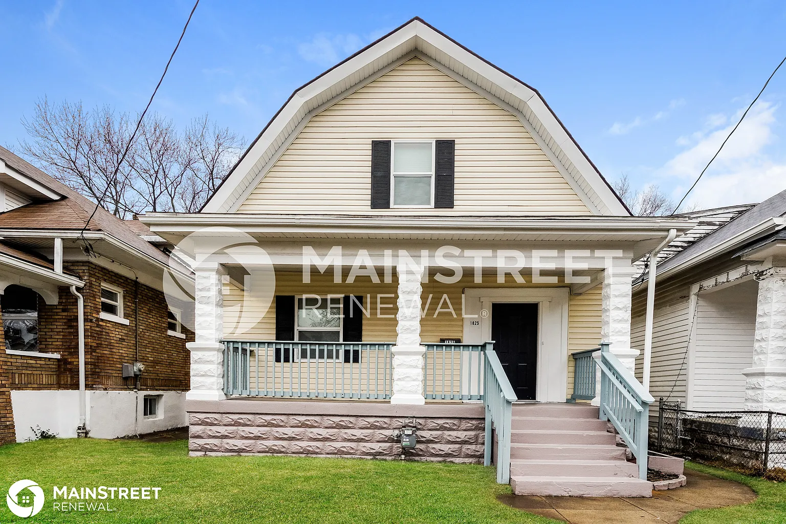 1825 W Lee St photo 1