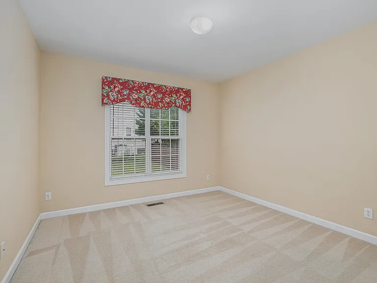4911 Stockton Way — Photo 11