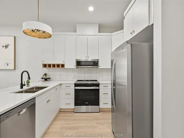364 Grand Ave E #305 — Photo 11