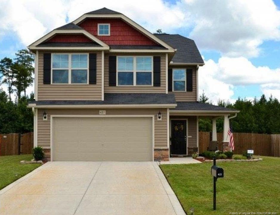 1st image of 421 Roanoke Dr