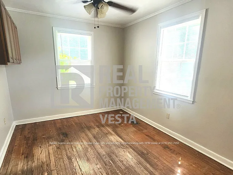 3323 Guthrie Dr — Photo 4