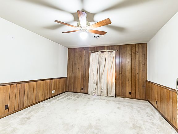 4th image of 540 Murray Dr