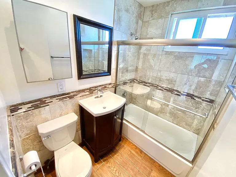 mid363 — Photo 15
