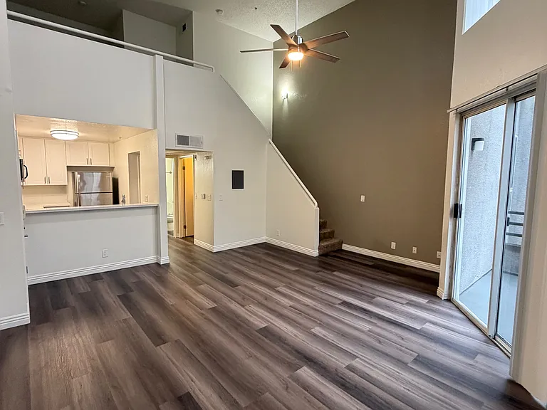 Whitley Lofts — Photo 10