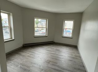 228 Lewis St, Lynn, MA 01902