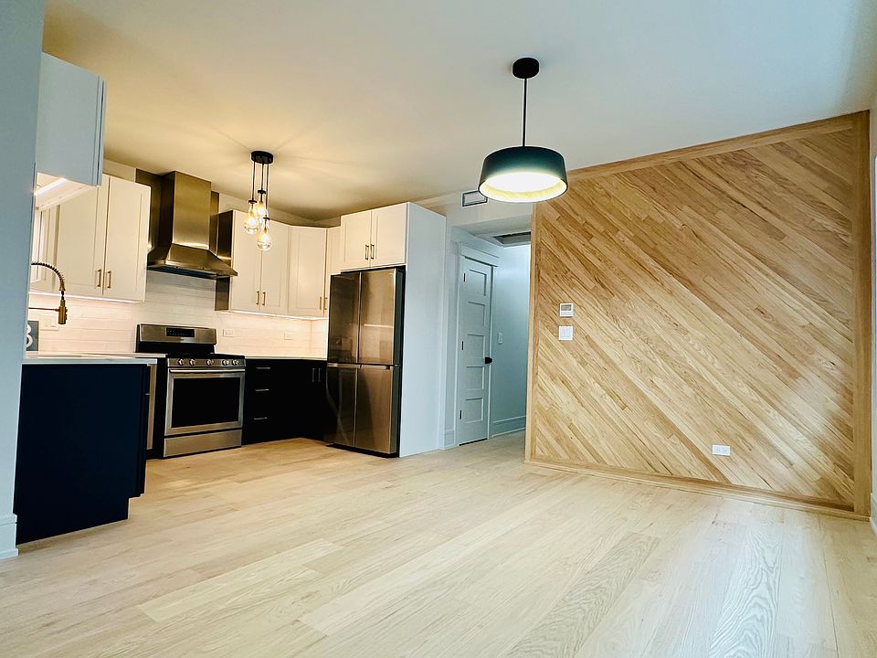 1st image of 1433 N Fairfield Ave #1