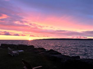 122 Boulder Ln, Petoskey, MI 49770
