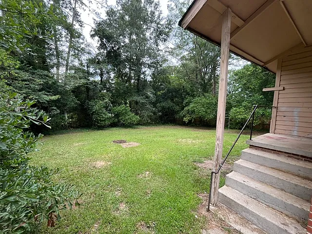2081 Knightsbridge Rd — Photo 3
