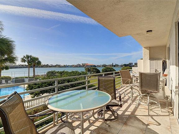 3rd image of 7882 Sailboat Key Blvd S APT 101