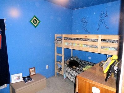 Upstairs Bedroom #2