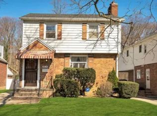20619 Richland Avenue, Oakland Gardens, NY 11364