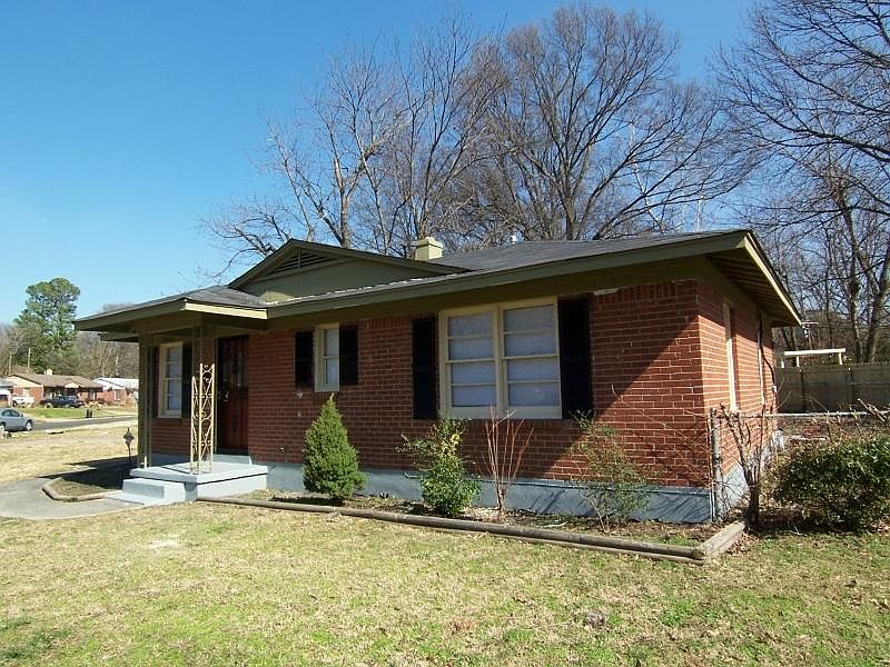 1st image of 3649 Sharpe Ave
