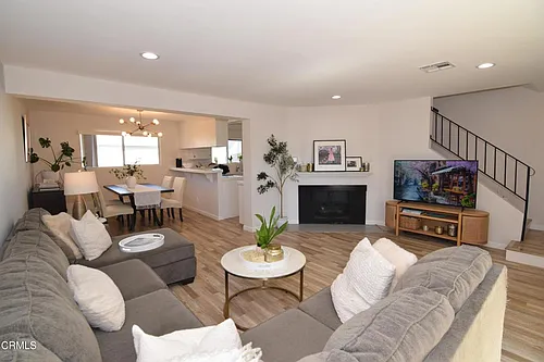 18550 Hatteras St #73 Photo 1