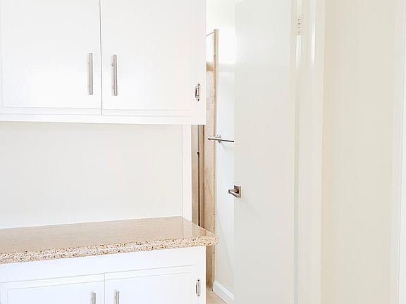 4th image of 1148 9th St APT 14