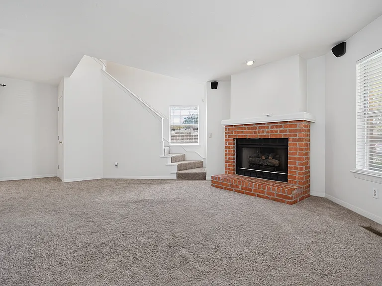 336 Lariat Cir — Photo 16