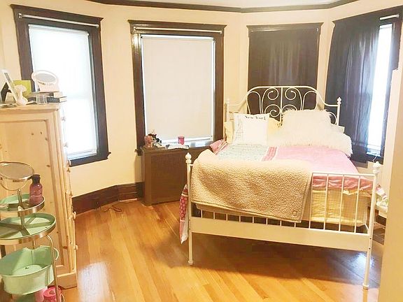 5th image of 96 Franklin Ave #1