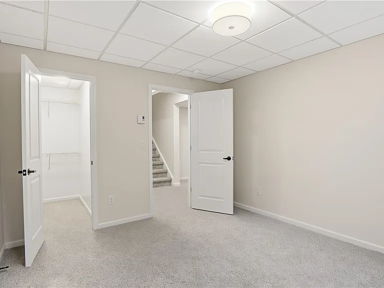 8 Nightfrost Ln — Photo 32