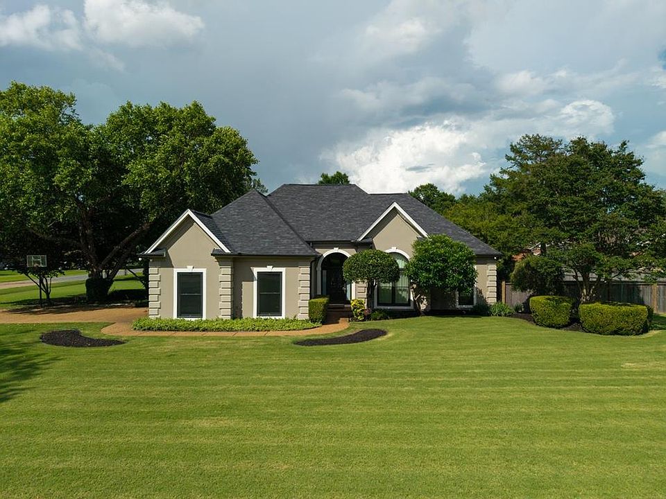 1st image of 227 Delta Dr