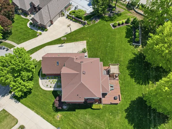1240 Eagle View Ct, Greenwood, IN 46143
