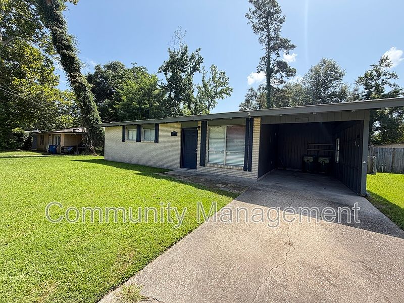 1st image of 1442 Clinton Dr