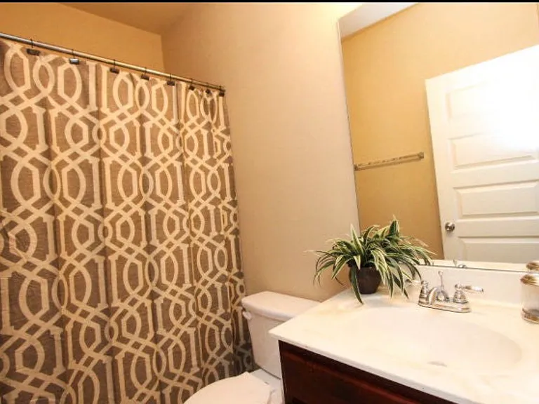 2771 Huntcliffe Dr — Photo 7