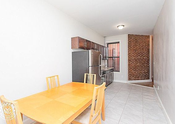 3rd image of 748 Franklin Ave #1