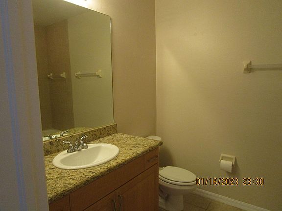 4th image of 5003 SW 16th Pl APT 208